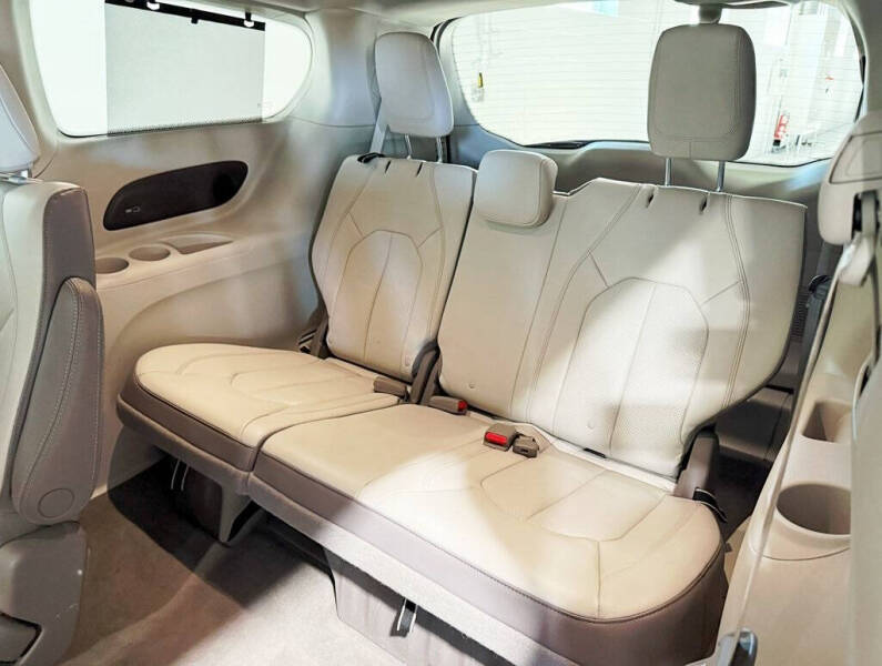 2018 Chrysler Pacifica Touring L Plus