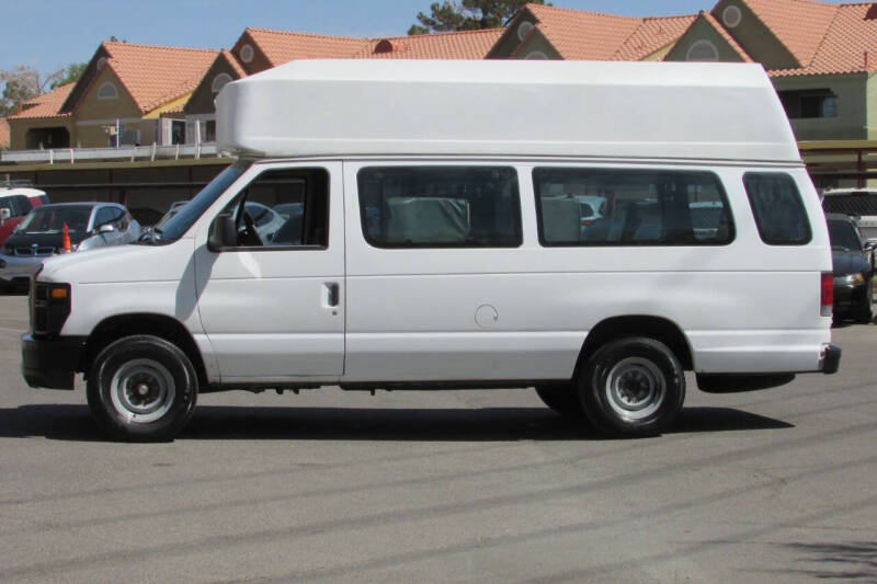 2011 Ford E-Series E-350 SD