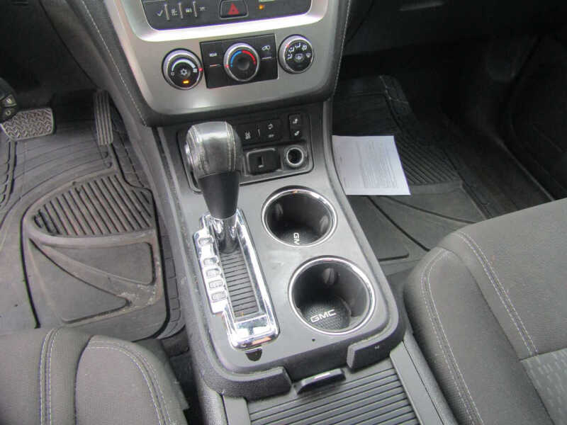 2016 GMC Acadia SLE-2