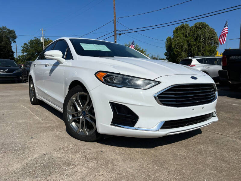 2020 Ford Fusion SEL's photo