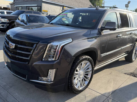2017 Cadillac Escalade ESV Platinum