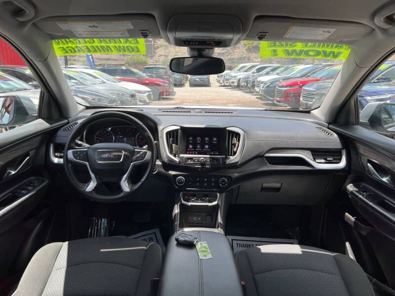 2024 GMC Terrain SLE