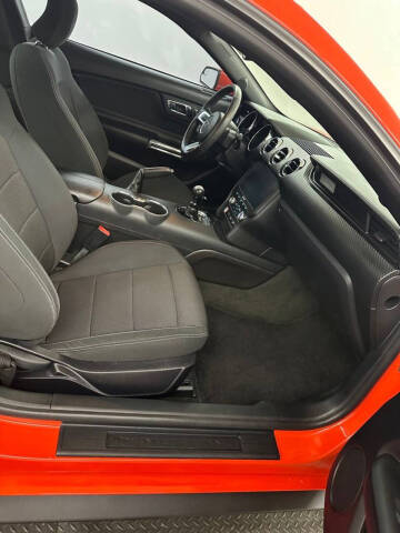 2015 Ford Mustang V6