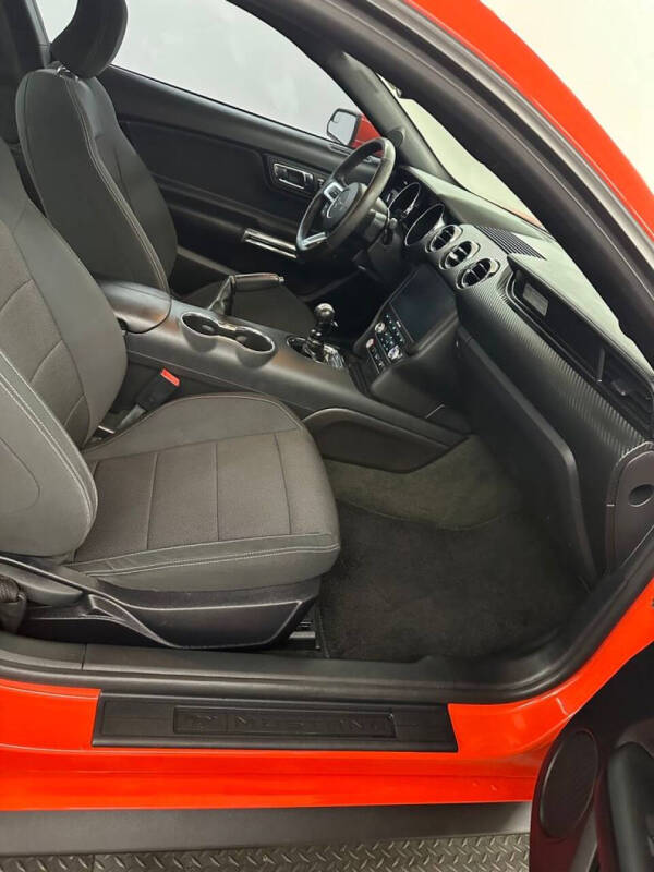 2015 Ford Mustang V6