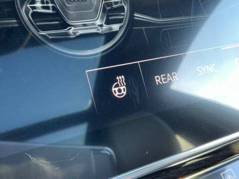 2026 Audi Q8 quattro Premium 55 TFSI