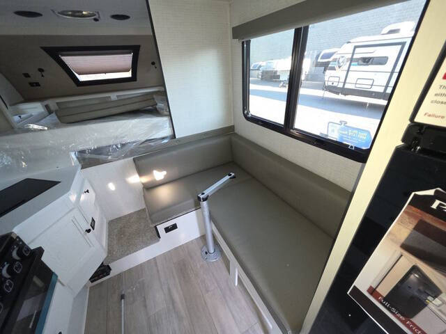 2026 Palomino BACKPACK HS2901