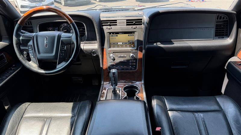 2016 Lincoln Navigator L Select