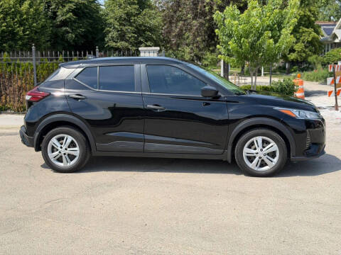 2022 Nissan Kicks S