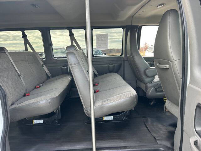 2017 GMC Savana LS 2500