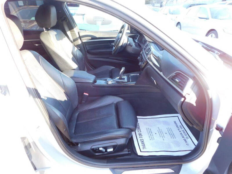 2017 BMW 3 Series 330e iPerformance