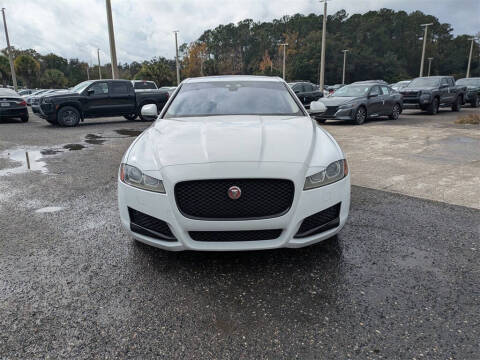 2017 Jaguar XF 35t Premium