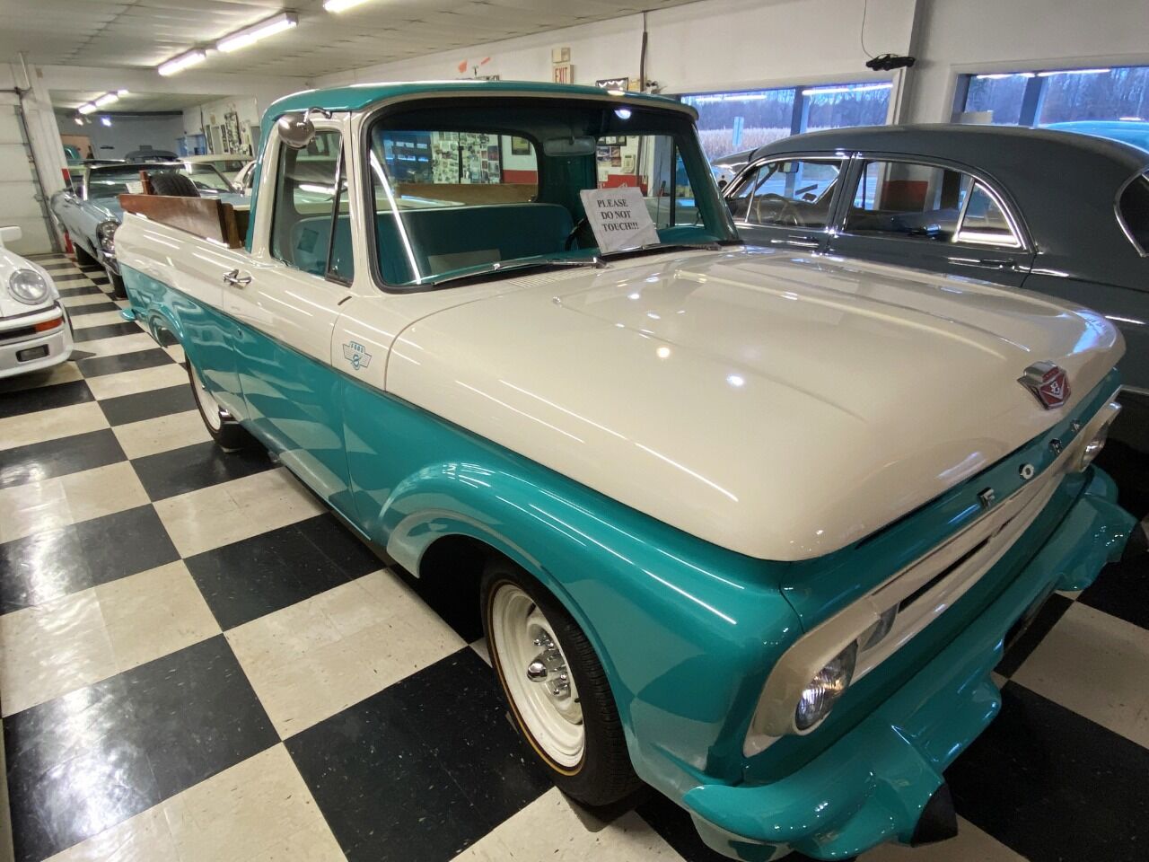 1962 Ford F-100 7