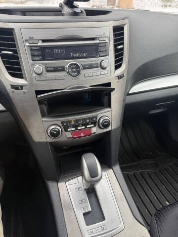 2011 Subaru Legacy 2.5i Premium