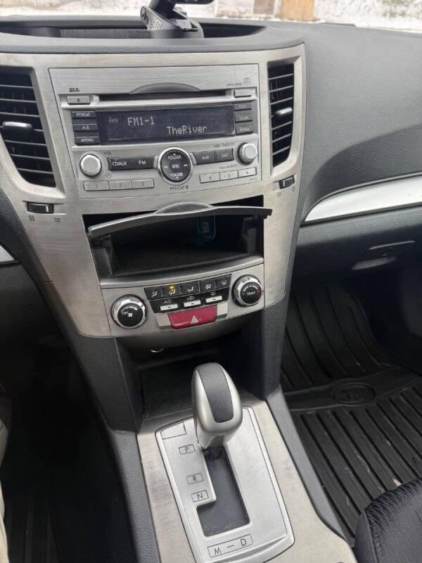 2011 Subaru Legacy 2.5i Premium