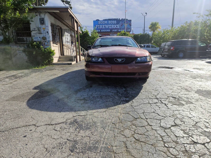 2004 Ford Mustang