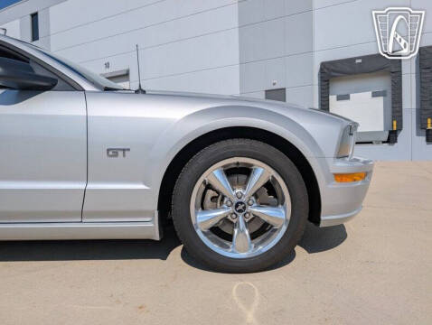 2005 Ford Mustang