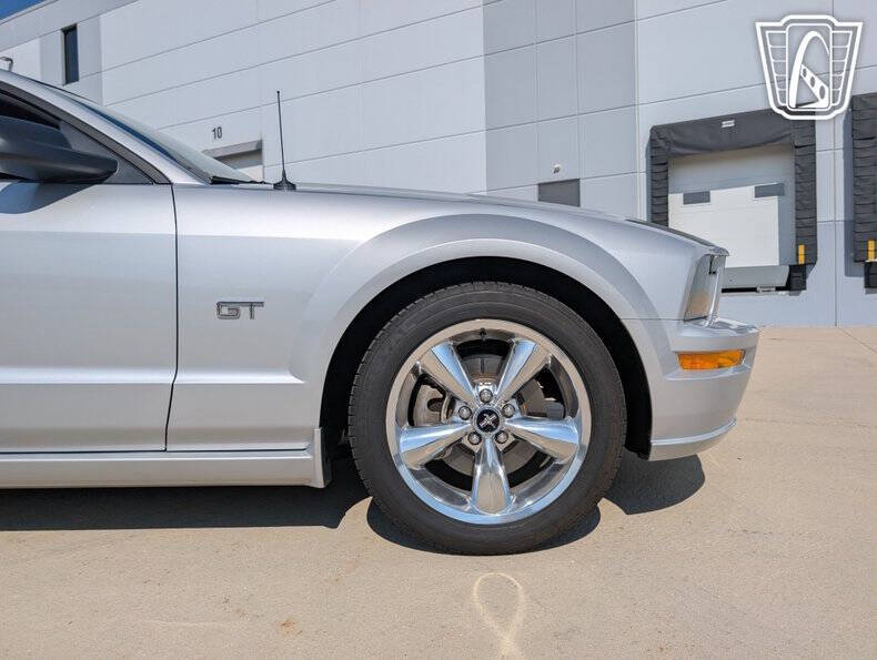 2005 Ford Mustang