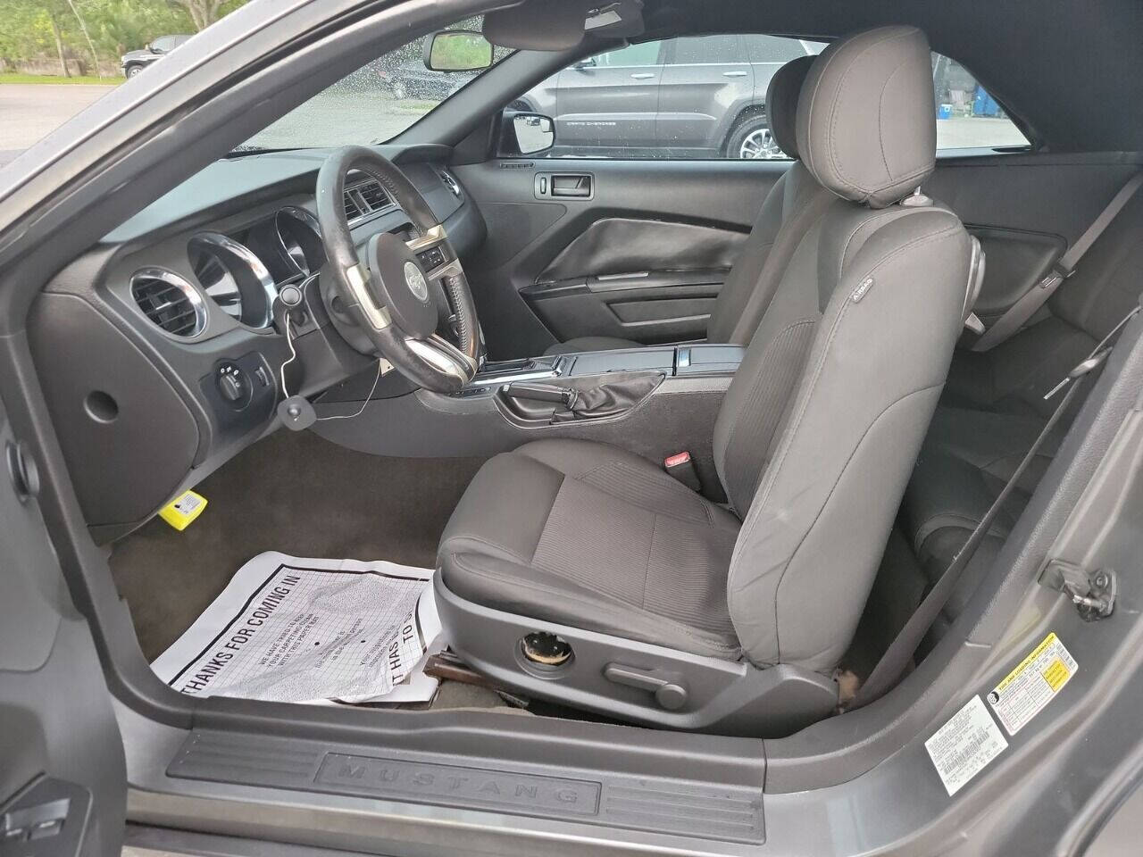 2014 FORD Mustang Convertible - $6,495