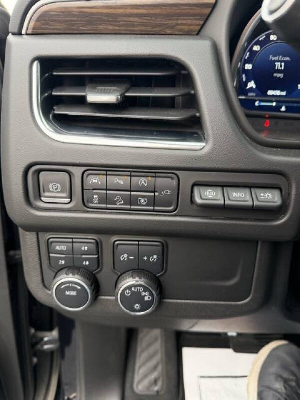 2022 Chevrolet Suburban High Country