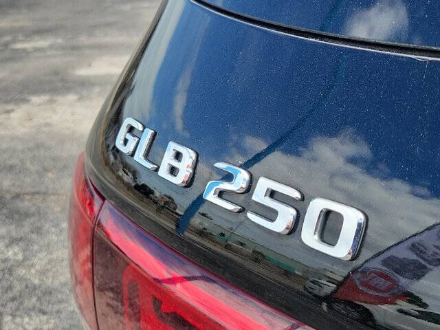 2023 Mercedes-Benz GLB GLB 250
