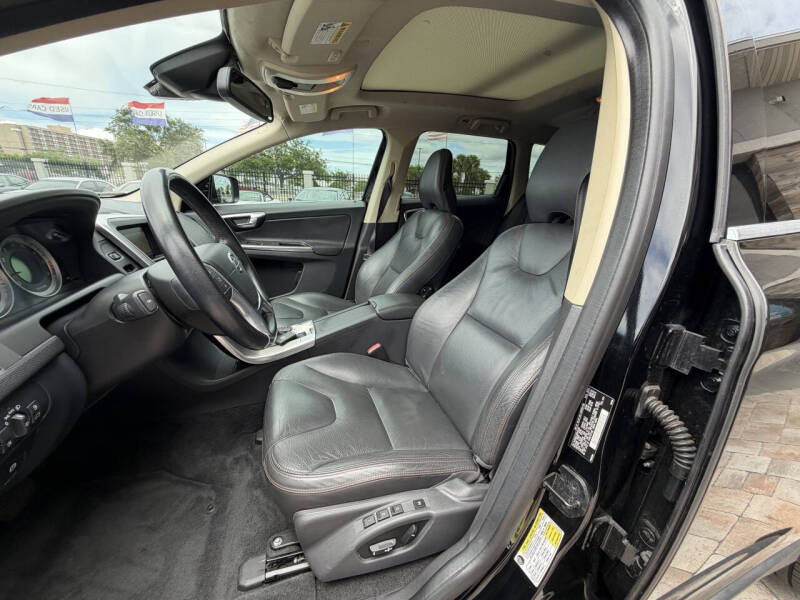 2013 Volvo XC60 3.2 Platinum