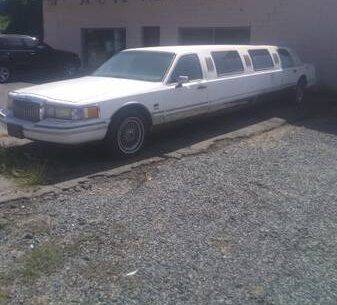 1993 Lincoln Town Car for sale at Classic Car Deals in Cadillac MI