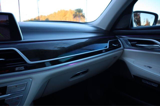 2018 BMW 7 Series 740e xDrive iPerformance