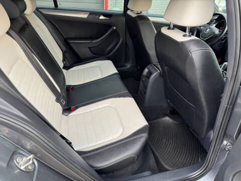 2016 Volkswagen Jetta 1.8T Sport