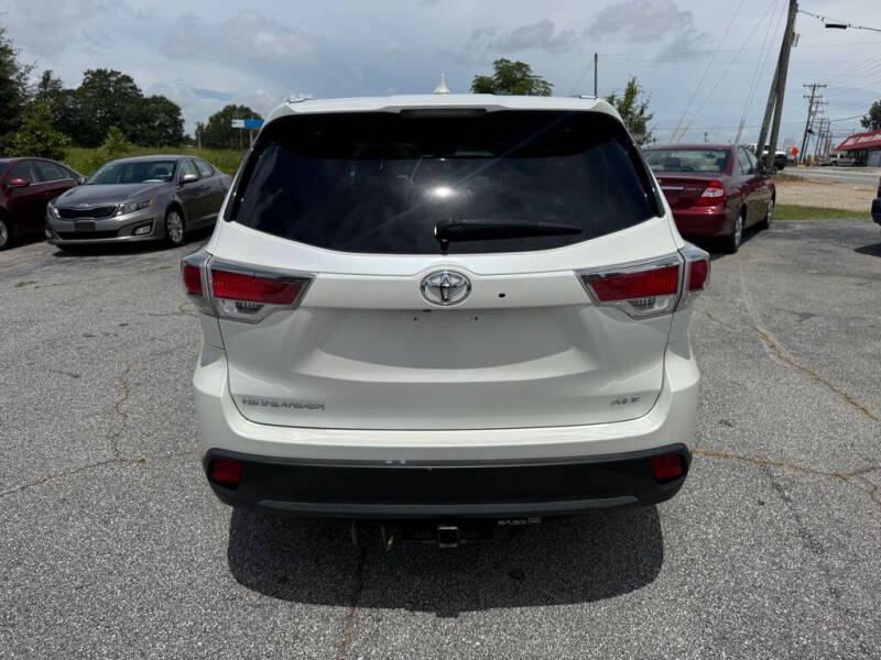2016 Toyota Highlander XLE
