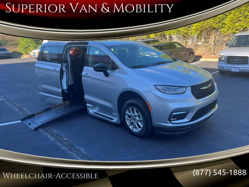 2024 Chrysler Pacifica Touring L