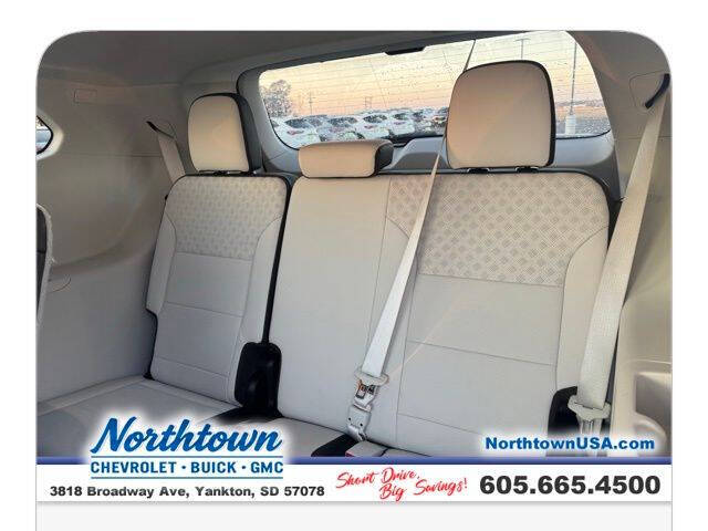 2024 GMC Acadia Denali