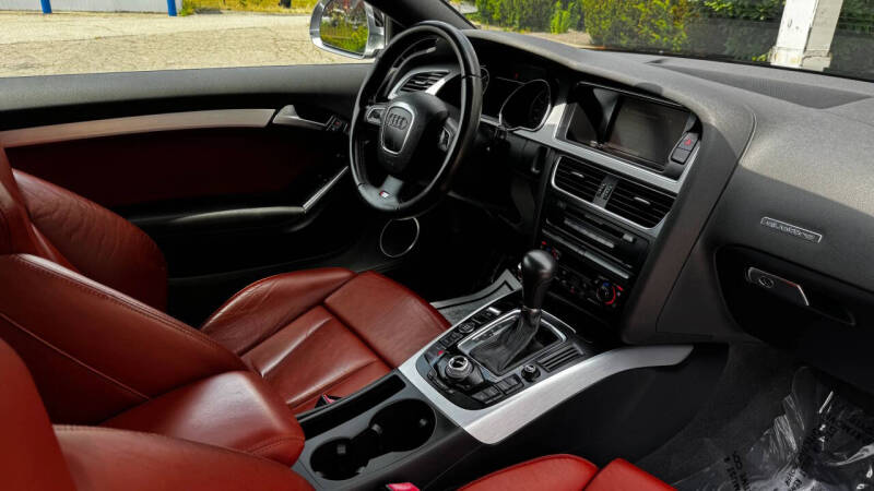 2009 Audi S5 quattro