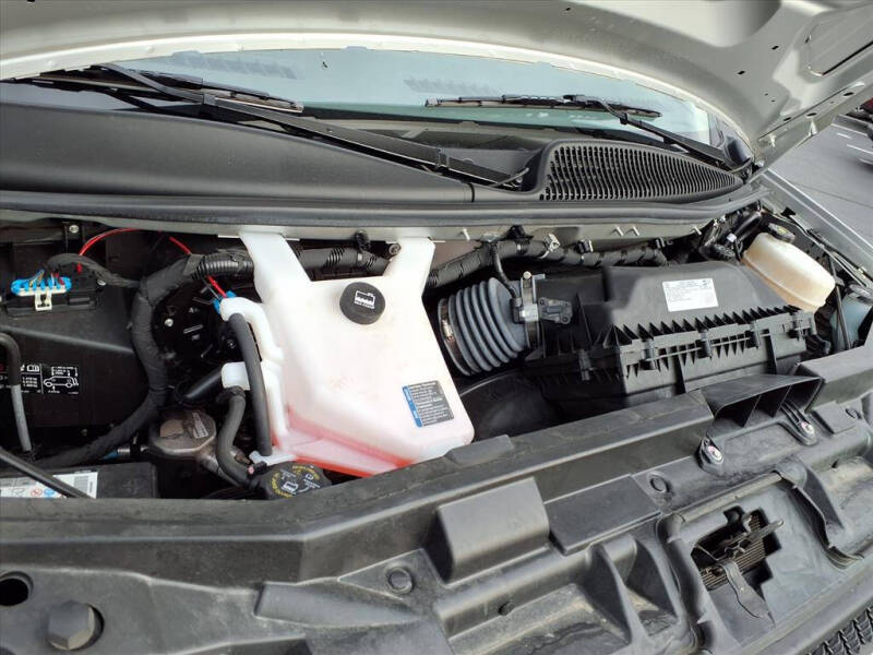 2024 Chevrolet Express LS 3500