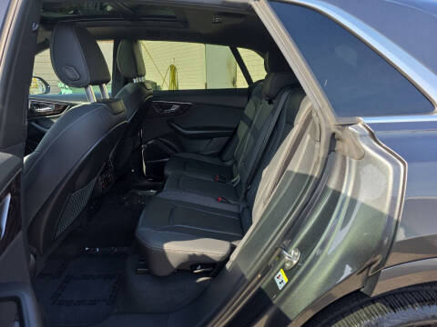 2021 Audi Q8 quattro Premium Plus 55 TFSI