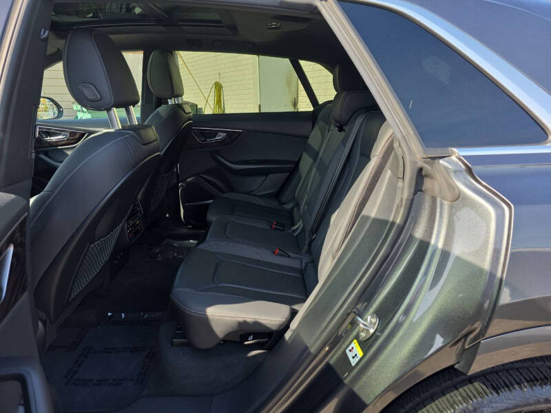 2021 Audi Q8 quattro Premium Plus 55 TFSI