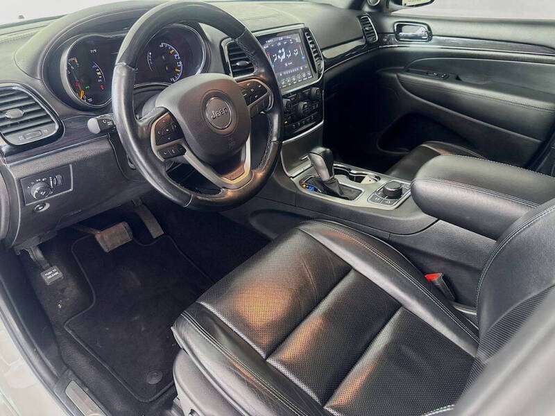 2020 Jeep Grand Cherokee Overland