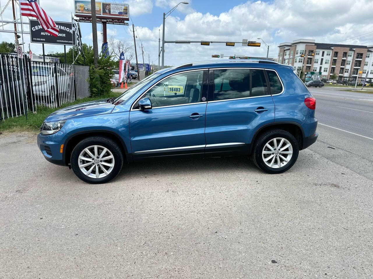 2017 Volkswagen Tiguan for sale at Central Union Auto Finance LLC in Austin, TX