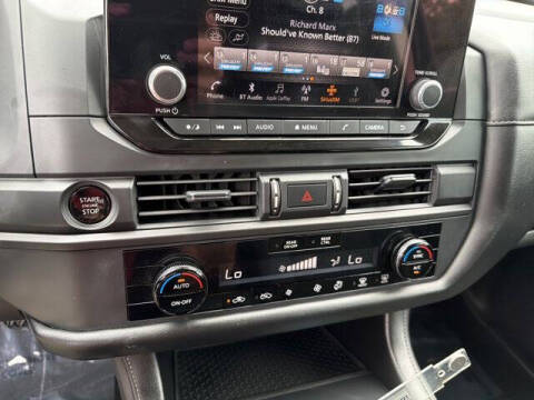 2025 Nissan Pathfinder S