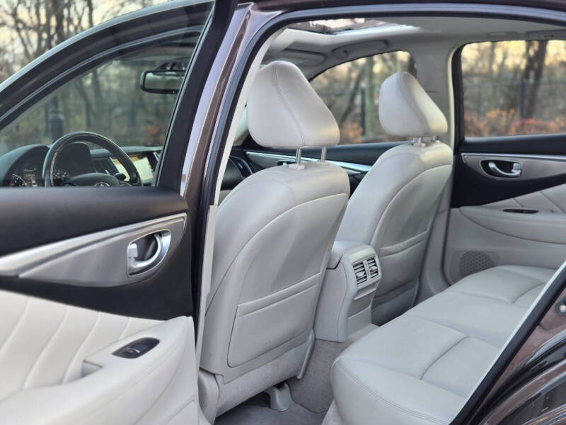 2014 Infiniti Q50 Premium