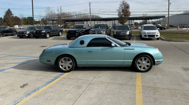 2002 Ford Thunderbird Deluxe