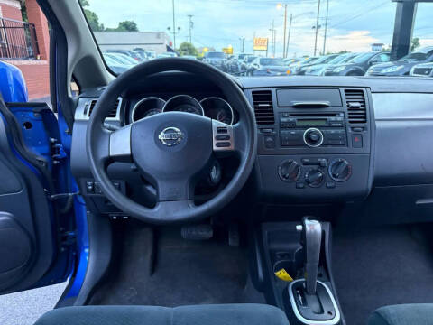 2011 Nissan Versa 1.8 S