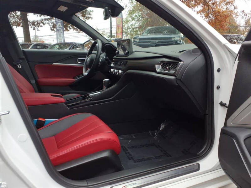 2023 Acura Integra w/A-SPEC