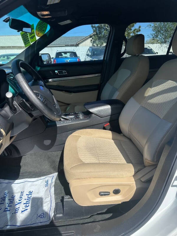 2016 Ford Explorer