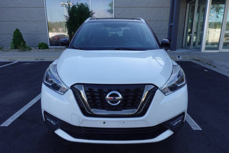 2019 Nissan Kicks SR
