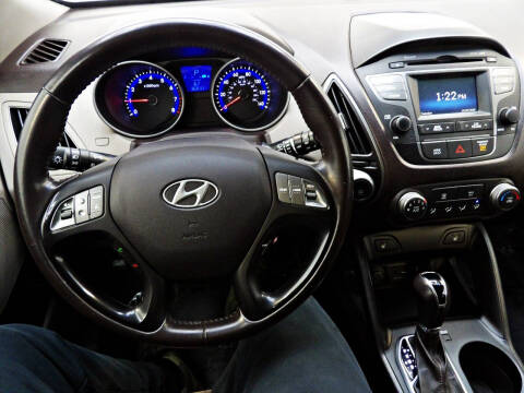 2015 Hyundai Tucson SE