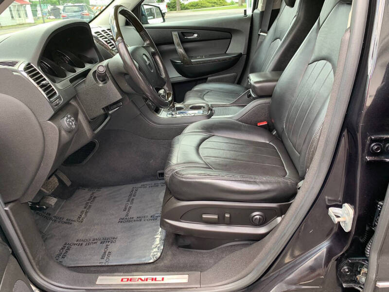 2011 GMC Acadia Denali