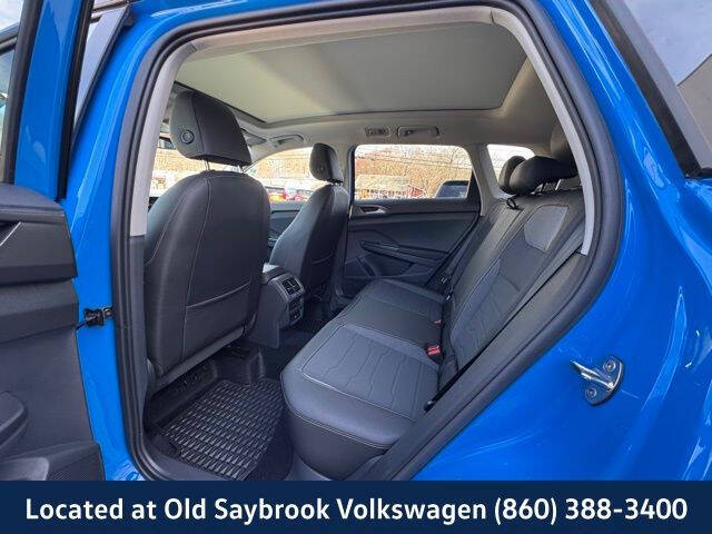 2025 Volkswagen Taos SE Black