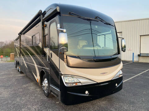 2010 Fleetwood REVOLUTION LE