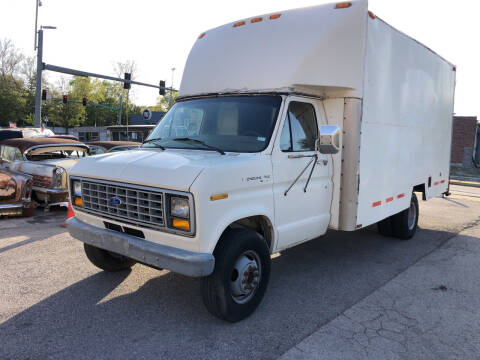 1990 Ford E-Series Chassis for sale at Kneezle Auto Sales in Saint Louis MO