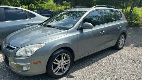 2010 Hyundai Elantra Touring for sale at R C MOTORS in Vilas NC